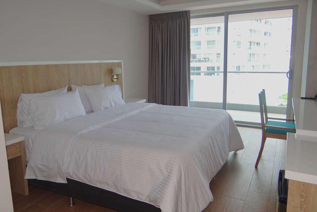 Hotel Wyndham Garden Cartagena  Zimmer foto