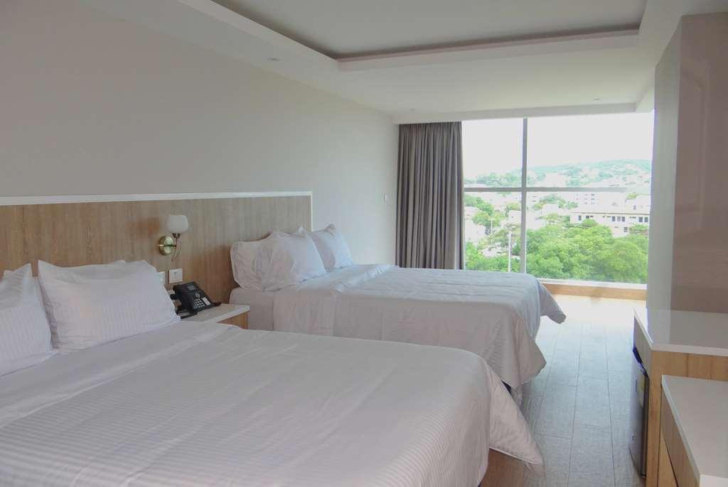 Hotel Wyndham Garden Cartagena  Zimmer foto