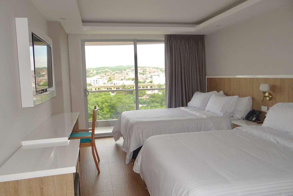 Hotel Wyndham Garden Cartagena  Zimmer foto