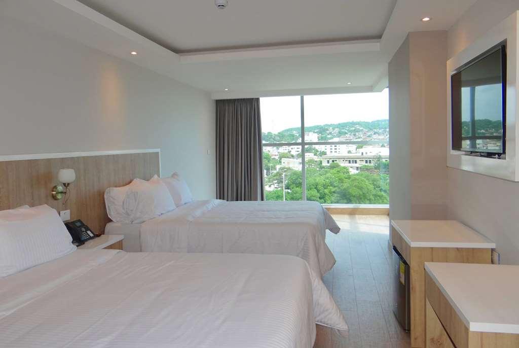 Hotel Wyndham Garden Cartagena  Zimmer foto